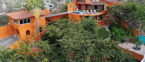 Casa Lorenzo
Puerto Vallarta, Jal  MX