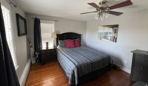 Bedroom #1 with Queen bed