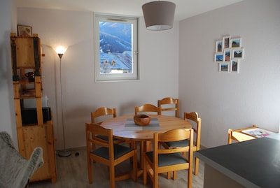 Nice T3 apartment, renovated, with balcony and mountain views 