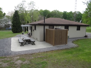 Outdoor Shower.
Picnic table seats 12 comfortably.