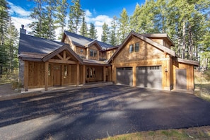 Courtyard has ample parking for 5 to 6 cars
