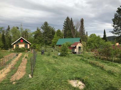 Glamp Thomas On Adk Farm Offers Privacy, Stargazing And Mountain Views