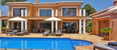 One of the most expensive and luxurious villas in the Moraira area