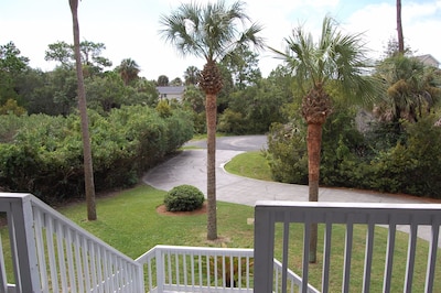 Ocean View/Seclusion+ privacy- just steps to the beach. Sleeps 15