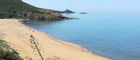 SPIAGGIA SOTTOSTANTE LA CASA--- SPLENDIDO LUNGO MARE PORTO ALABE