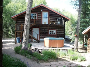 Studio cabin at Riverside Meadows on the Rio Grande on 2nd level