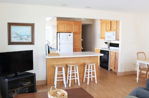 Living Room/Kitchen