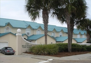 Front Entrance, Beachside Townhomes
