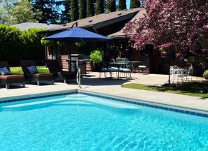 Have dinner poolside at our vintage table for 6.