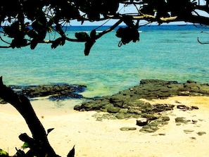 Anini Beach - Minutes Away.... 