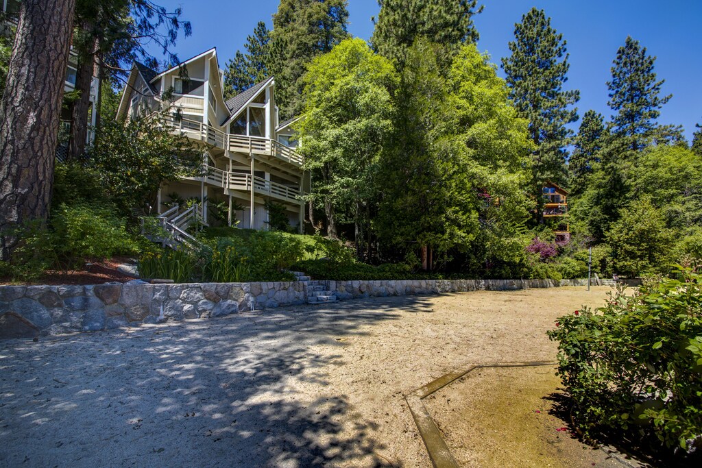 Lake Arrowhead Hotels For Christmas 2022 Top 10 Lakefront Vrbo Rentals In Lake Arrowhead, California | Trip101
