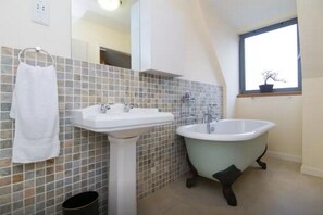 En suite bathroom