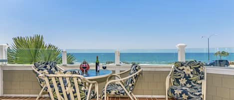 Enjoy Spectacular Unobstructed Ocean Views!