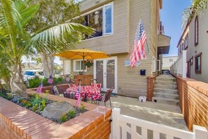 Patio with separate entrance