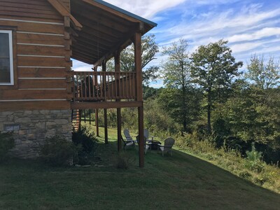 Perfect Getaway off the BR Parkway. Close to Mabry Mill, views, and wineries