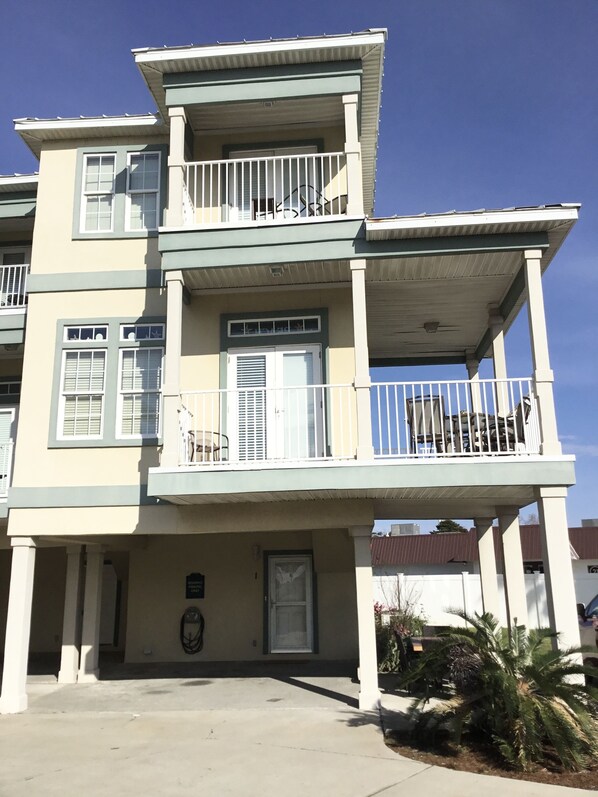 Anchors Away Beach House 