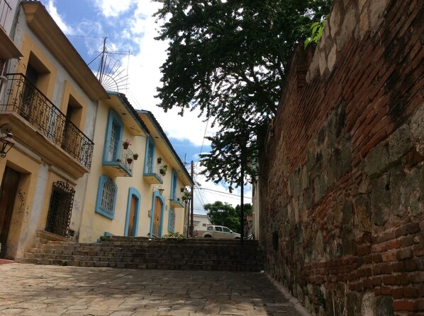 Beautiful house in Down Tow Oaxaca-Santo Domingo neighborhood