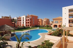 2 spacious and beautiful pools + children's pool