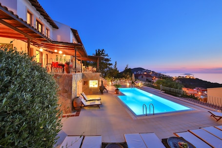 Pool Terrace