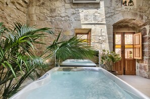 Bubbelpool utomhus