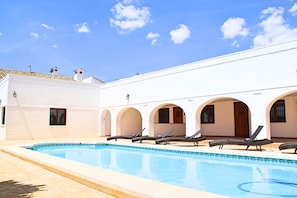 Terraza de la piscina