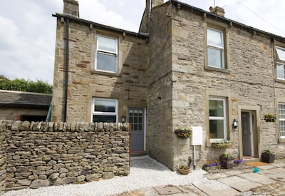 Tucked Away Cottage, Beautifully appointed cottage in Grassington