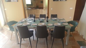 Dine in or serve inside, then open the doors and straight into the outside.