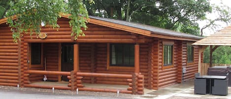 The Tyne Log Cabin