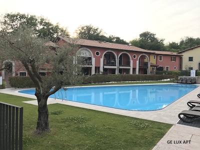 Apartamento en residencia con piscina en el lago de Garda