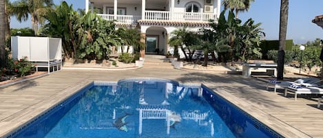 Impressive 2-storey villa w/ wrap-around terrace + 10.5m x 5m private pool