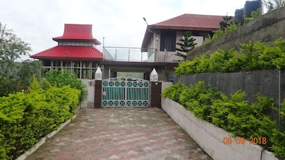Independent Floor Near Shimla Airport With Natural Views