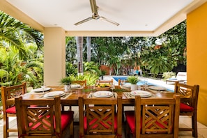 Outdoor dining