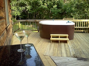 Newly added feature! Outdoor Hot tub on extended deck with breakfast nook!