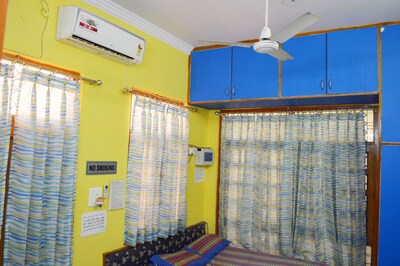 One Bed Room SA1 with Lobby, Kitchen and bath room Home Stay Serviced Apartment