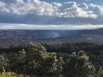 STAY HERE for BEST OCEANFRONT VIEWS in KONA, HI