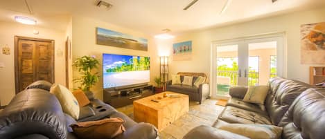 Cozy Living Room with Satellite TV