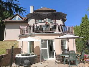 Wellness villa pool,sauna,jacuzzi 