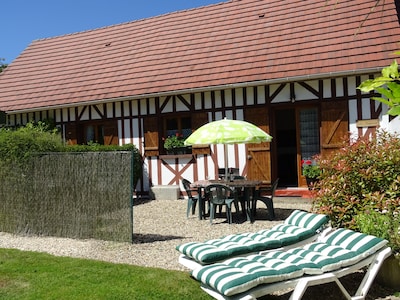 Limpio, confortable cabaña. Ideal para parejas o familias. LA MAISMENTO.