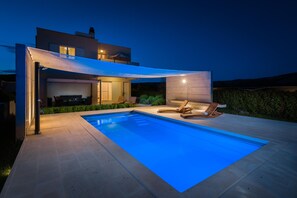 Swimming pool by night 