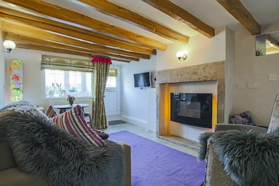 'Oh So Snug' Bijou 1-bedroom cottage, in the heart of Whalley, Clitheroe 