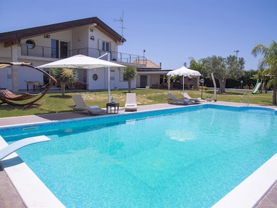 VILLA ALESSIA 6 personas, villa con piscina privada de uso exclusivo.