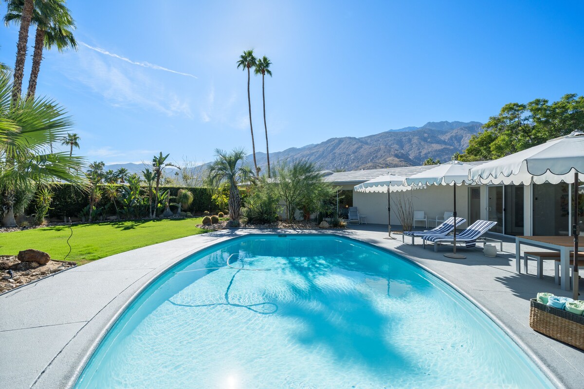 Luxurious Midcentury Beauty, Salt Water Pool, Outdoor Shower, Private