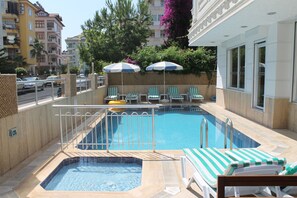 Piscina all'aperto