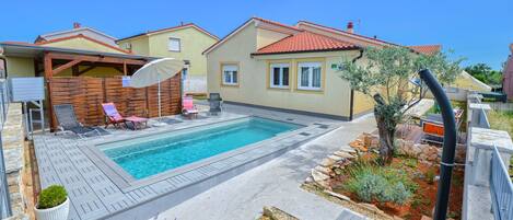 House/privater pool