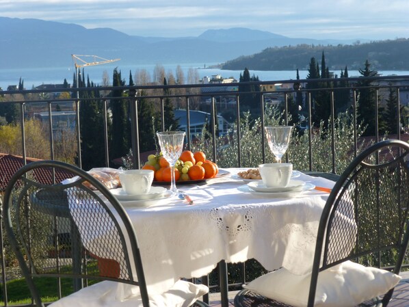 breakfast with view