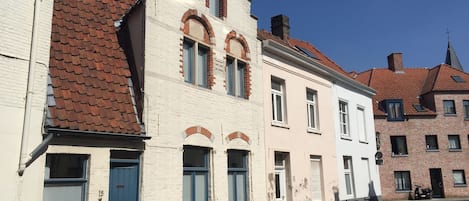 De Hoedenmaker, Bruges
