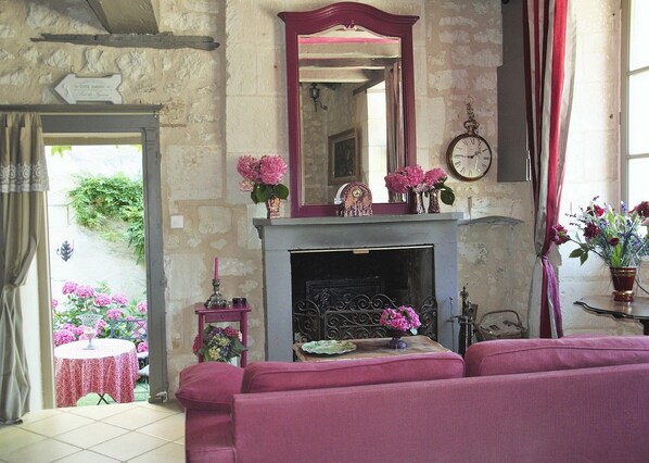 Le salon sur le jardin