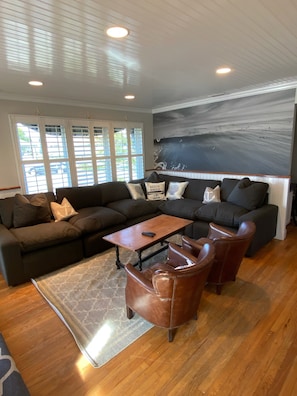 Living room area 