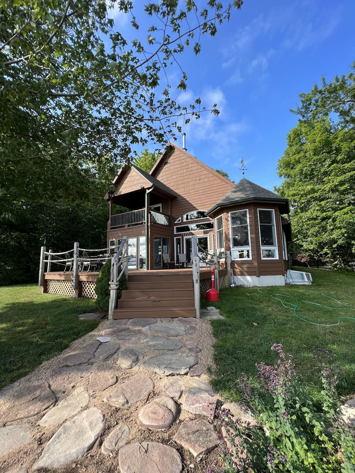 Lake Superior Vacation Home near Pictured Rocks view of AuTrain and Grand Island