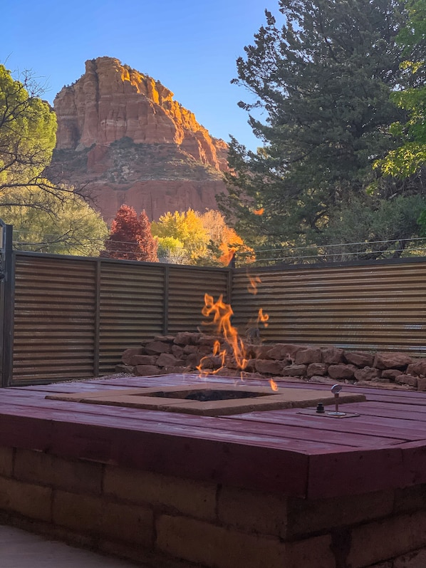 Wine and Sunset or Coffee and Sunrise. Fire pit on the patio. 